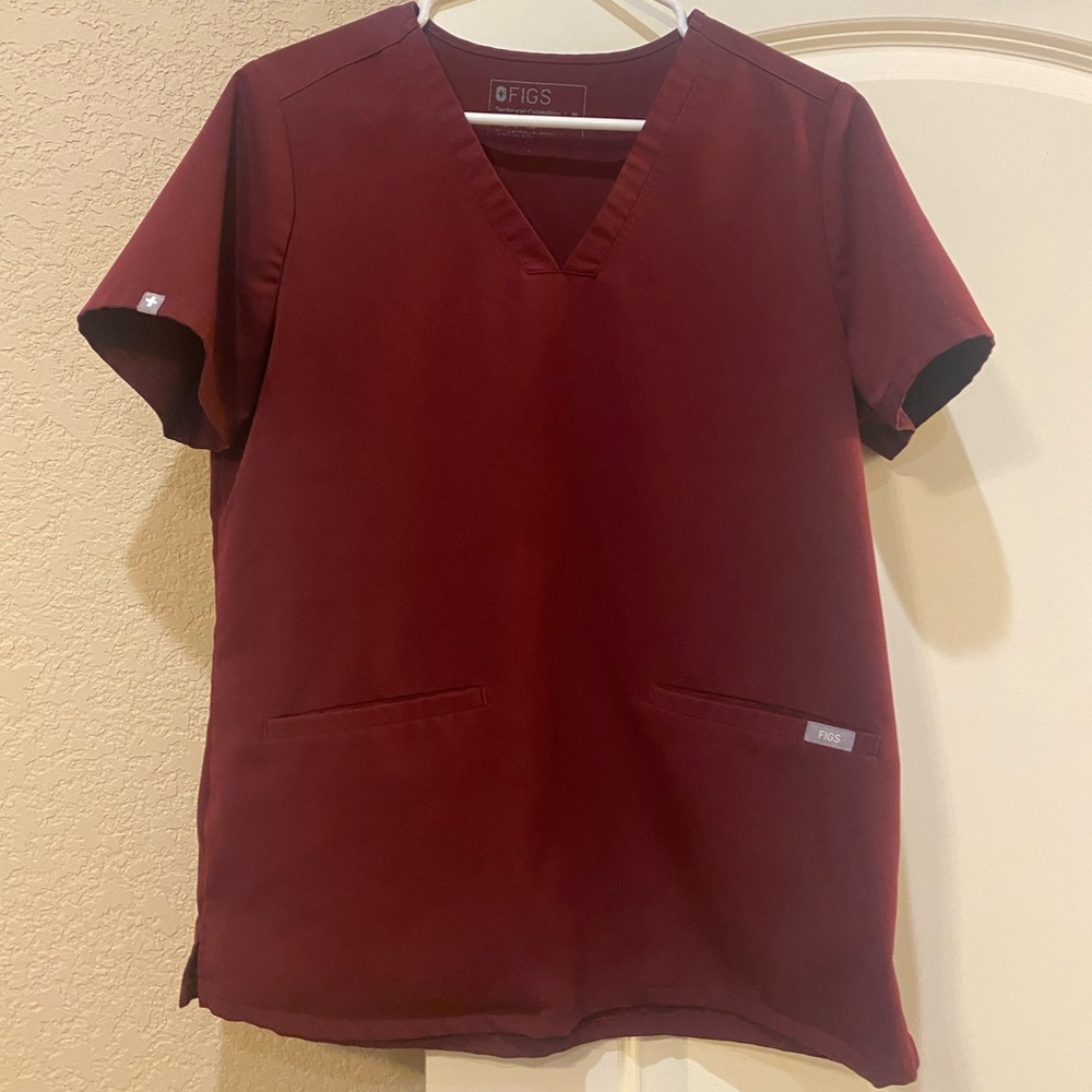 FIGS scrub 1 top and 2 bottoms. Size mediums